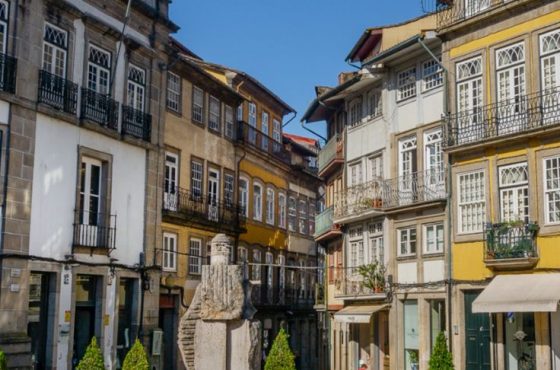 Os 10 Melhores Restaurantes em Guimarães: Onde Comer Bem na Cidade Berço de Portugal